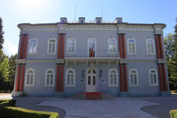 Mavi Saray - Karadağ cumhurbaşkanının Cetinje, Karadağ 'daki resmi ikametgahı