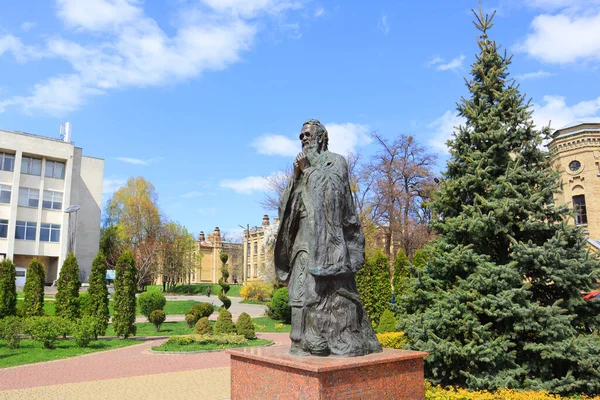 Monument Chinese Philosopher Confucius Polytechnic Institute Kyiv Ukraine — Fotografia de Stock