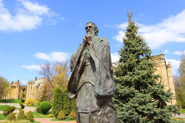 Monument Voor Chinese Filosoof Confucius Polytechnisch Instituut Kiev Oekraïne — Stockfoto