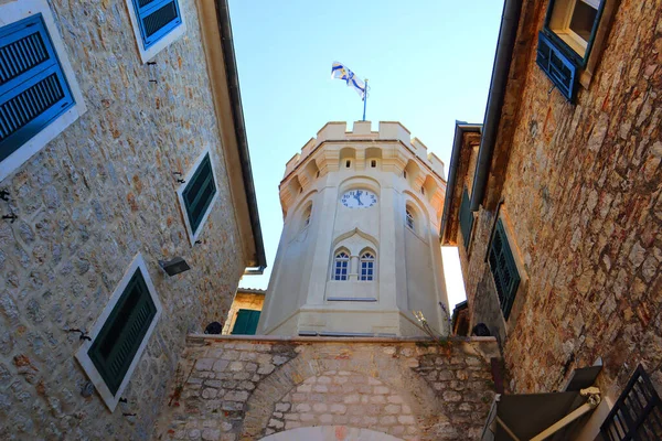 Sat Kula Torre Dell Orologio Nel Centro Herceg Novi Montenegro — Foto Stock