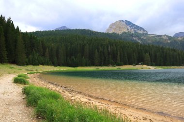 Siyah lake Durmitor Karadağ Milli parkında