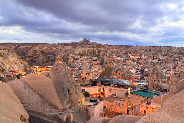 Avondpanorama Van Het Dorp Goreme Cappadocia Turkije — Stockfoto