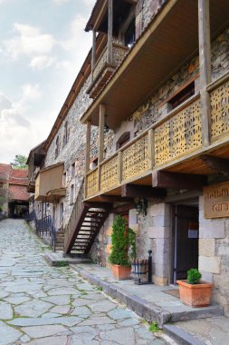 Dilijan, Ermenistan 'da Şerbet caddesinde tarihi ilanlar