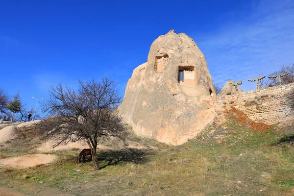 Valley Old Houses Rocks Uchisar Cappadocia Turkey — Fotografia de Stock