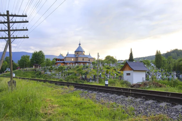 Деревянный Храм Успения Пресвятой Богородицы Яремче Украина — стоковое фото