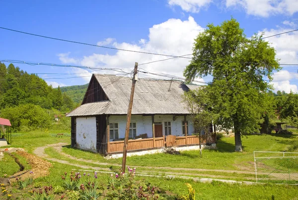 Старий Будинок Сонячний День Яремче Україна — стокове фото