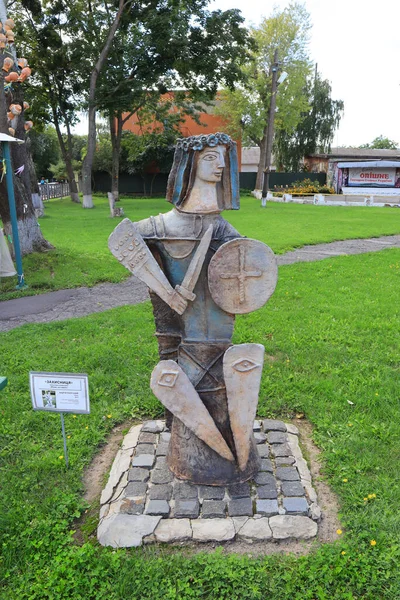 Modern Sculpture Village Opishnia Ukraine — 스톡 사진