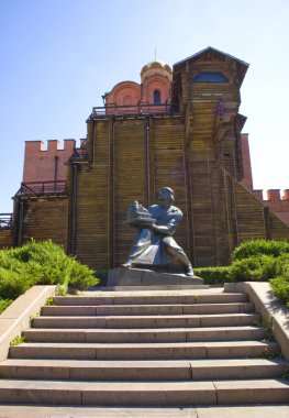 Golden Gate and monument to Yaroslav the Wise in Kyiv, Ukraine