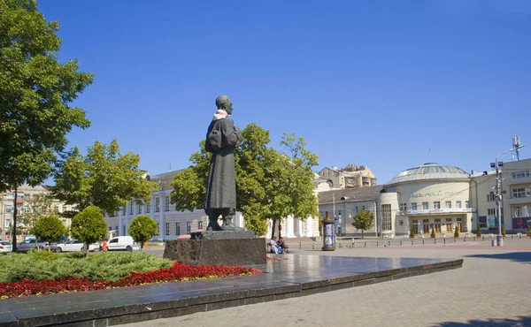 Памятник Григорию Сковороде Площади Контрактова Подоле Киеве Украина — стоковое фото