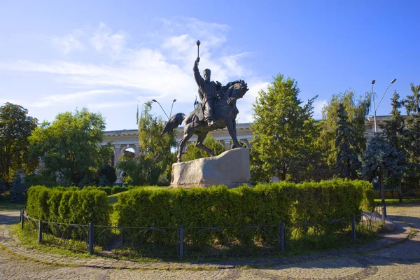 Monument Petro Sahaidachny Kyiv Ukraine — Stock Fotó