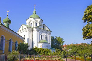 Nicholas Naberezhny Kilisesi Ukrayna 'nın Kyiv kentinde Podil' de