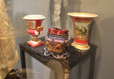  Avrupa 'nın kadın moda klasik aksesuarları (1830-1920)