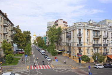 Ukrayna 'nın başkenti Kyiv' de tarihi binaları bulunan Podol bölgesinin mimarisi
