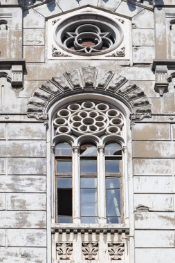 Hastanenin inşası Ukrayna 'nın Kyiv kentindeki Reitarska caddesinde Gotik tarzda (ambulans)