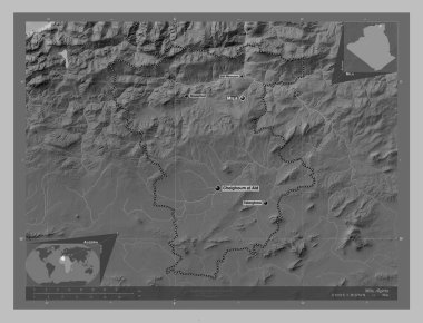Mila, Cezayir vilayeti. Gölleri ve nehirleri olan gri tonlama yükseklik haritası. Bölgenin büyük şehirlerinin yerleri ve isimleri. Köşedeki yedek konum haritaları