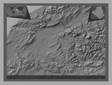 Relizane, Cezayir vilayeti. Göllü ve nehirli çift katlı yükseklik haritası. Köşedeki yedek konum haritaları