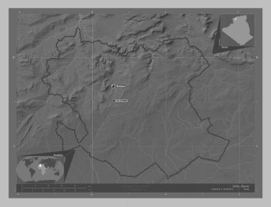 Saida, Cezayir vilayeti. Gölleri ve nehirleri olan gri tonlama yükseklik haritası. Bölgenin büyük şehirlerinin yerleri ve isimleri. Köşedeki yedek konum haritaları