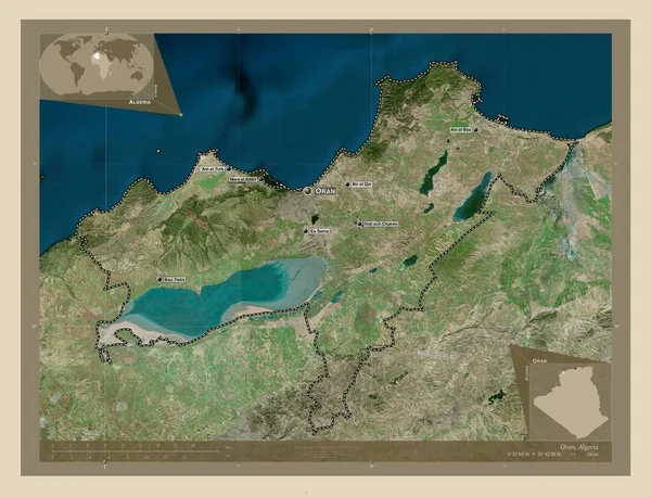 阿尔及利亚省 高分辨率卫星地图 该区域主要城市的地点和名称 角辅助位置图 — 图库照片