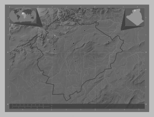 알제리의 Tiaret 호수와 회색의 지역의 도시들의 Corner Auxiliary Location — 스톡 사진