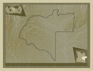 Moxico, Angola vilayeti. Yükseklik haritası göller ve nehirlerle wiki tarzında renklendirilmiş. Köşedeki yedek konum haritaları