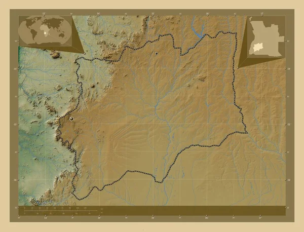 アンゴラ共和国の首都 湖や川と色の標高マップ 地域の主要都市の場所 コーナー補助位置図 — ストック写真