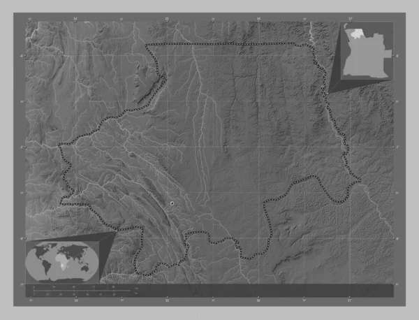 安哥拉的威热省 带有湖泊和河流的灰度高程图 角辅助位置图 — 图库照片