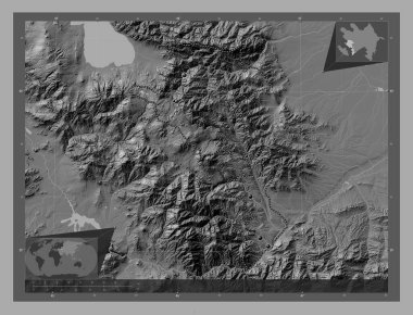 Kalbajar-Lachin, Azerbaycan bölgesi. Göllü ve nehirli çift katlı yükseklik haritası. Bölgenin büyük şehirlerinin yerleri. Köşedeki yedek konum haritaları