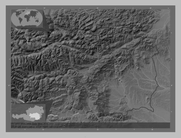 シュタイアーマルク オーストリアの州 湖や川とグレースケールの標高マップ 地域の主要都市の場所 コーナー補助位置図 — ストック写真
