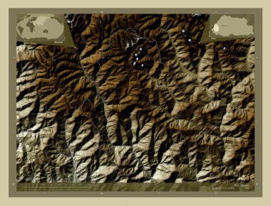 Haa, Bhutan bölgesi. Yükseklik haritası göller ve nehirlerle wiki tarzında renklendirilmiş. Bölgenin büyük şehirlerinin yerleri ve isimleri. Köşedeki yedek konum haritaları