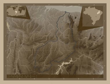 Piaui, Brezilya eyaleti. Yükseklik haritası sepya tonlarında göller ve nehirlerle renklendirilmiş. Bölgenin büyük şehirlerinin yerleri. Köşedeki yedek konum haritaları