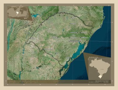 Rio Grande do Sul, Brezilya eyaleti. Yüksek çözünürlüklü uydu. Bölgenin büyük şehirlerinin yerleri ve isimleri. Köşedeki yedek konum haritaları