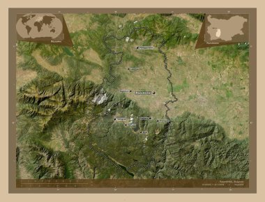 Pazardzhik, Bulgaristan ili. Düşük çözünürlüklü uydu. Bölgenin büyük şehirlerinin yerleri ve isimleri. Köşedeki yedek konum haritaları