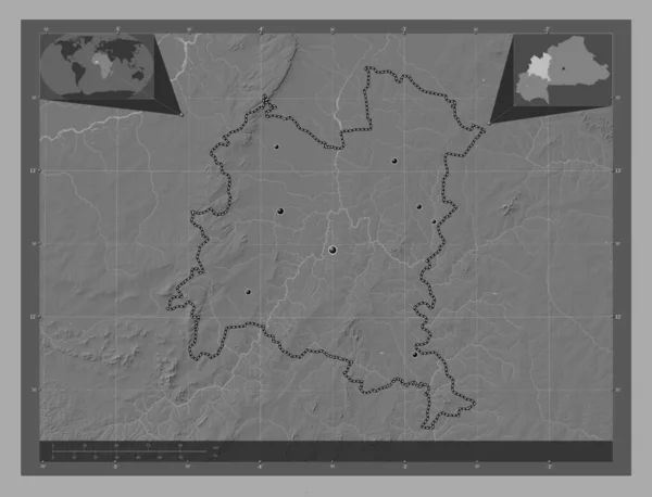 ブルキナファソの地域 ブール ムーン 湖や川と二階の標高マップ 地域の主要都市の場所 コーナー補助位置図 — ストック写真