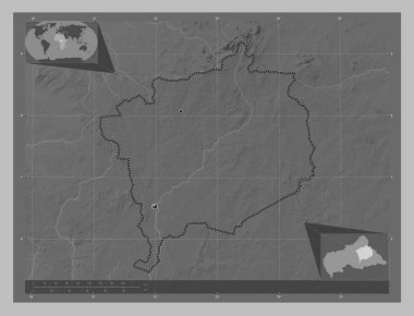 Haute-Kotto, Orta Afrika Cumhuriyeti vilayeti. Gölleri ve nehirleri olan gri tonlama yükseklik haritası. Bölgenin büyük şehirlerinin yerleri. Köşedeki yedek konum haritaları