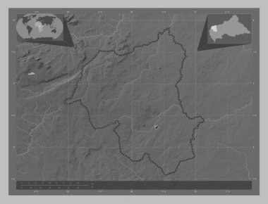 Ouham-Pende, Orta Afrika Cumhuriyeti vilayeti. Gölleri ve nehirleri olan gri tonlama yükseklik haritası. Bölgenin büyük şehirlerinin yerleri. Köşedeki yedek konum haritaları