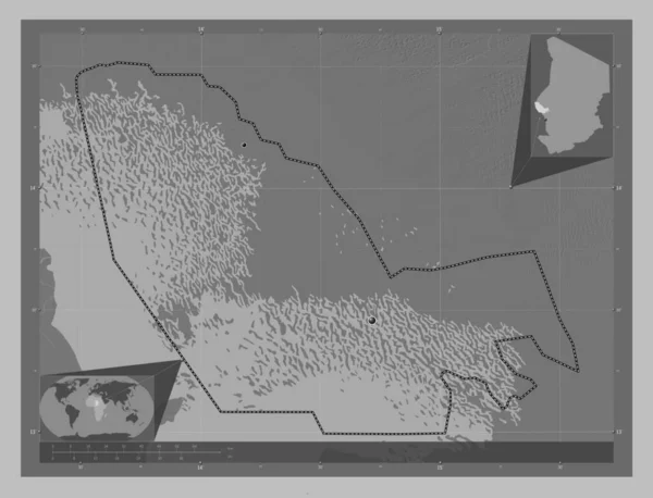 ラック チャドの地域 湖や川とグレースケールの標高マップ 地域の主要都市の場所 コーナー補助位置図 — ストック写真