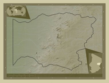 Wadi Fira, Çad bölgesi. Yükseklik haritası göller ve nehirlerle wiki tarzında renklendirilmiş. Köşedeki yedek konum haritaları