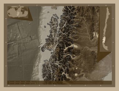 Aisen del General Carlos Ibanez del Campo, Şili bölgesi. Yükseklik haritası sepya tonlarında göller ve nehirlerle renklendirilmiş. Bölgenin büyük şehirlerinin yerleri. Köşedeki yedek konum haritaları