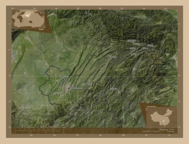 Chongqing, Çin Belediyesi. Düşük çözünürlüklü uydu. Bölgenin büyük şehirlerinin yerleri ve isimleri. Köşedeki yedek konum haritaları