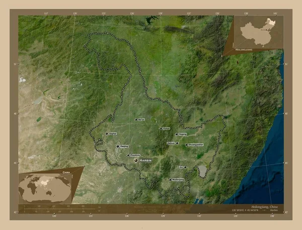 中国の省黒龍江省 低解像度衛星地図 地域の主要都市の位置と名前 コーナー補助位置図 — ストック写真