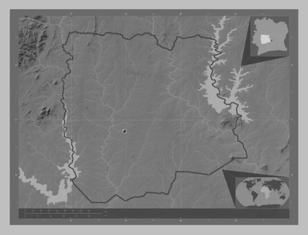 Sassandra Marahoue ディヴォワール県 湖や川とグレースケールの標高マップ コーナー補助位置図 — ストック写真