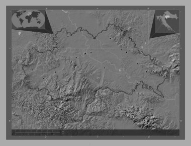 Hırvatistan 'ın Sisacko-Moslavacka ilçesi. Göllü ve nehirli çift katlı yükseklik haritası. Bölgenin büyük şehirlerinin yerleri. Köşedeki yedek konum haritaları