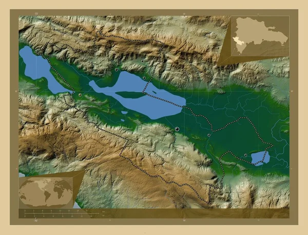 多米尼加共和国的一个省 有湖泊和河流的彩色高程图 该区域主要城市的所在地点 角辅助位置图 — 图库照片
