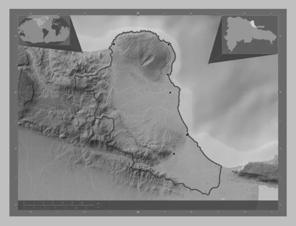 玛丽亚 特立尼达 桑切斯 多米尼加共和国省 带有湖泊和河流的灰度高程图 该区域主要城市的所在地点 角辅助位置图 — 图库照片