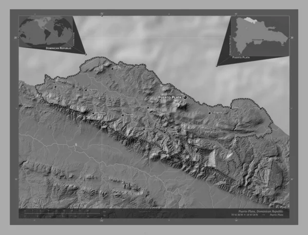 Puerto Plata, Dominik Cumhuriyeti ili. Göllü ve nehirli çift katlı yükseklik haritası. Bölgenin büyük şehirlerinin yerleri ve isimleri. Köşedeki yedek konum haritaları