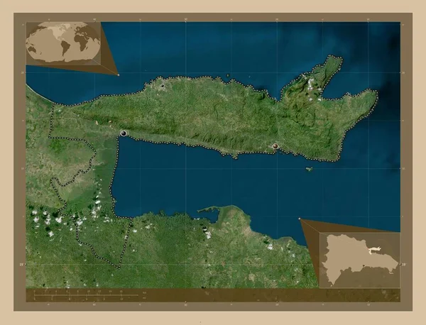 ドミニカ共和国のサマナ州 低解像度衛星地図 地域の主要都市の場所 コーナー補助位置図 — ストック写真