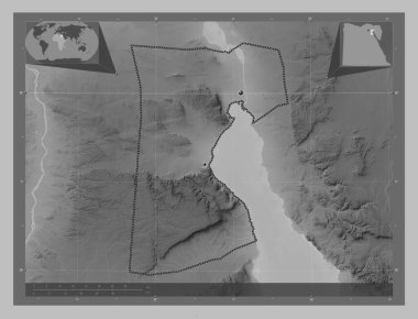 Suway olarak, Mısır Valisi olarak. Gölleri ve nehirleri olan gri tonlama yükseklik haritası. Bölgenin büyük şehirlerinin yerleri. Köşedeki yedek konum haritaları