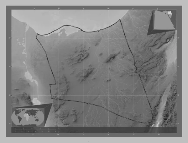 エジプト総督のシャマル シーナ 湖や川とグレースケールの標高マップ 地域の主要都市の場所 コーナー補助位置図 — ストック写真