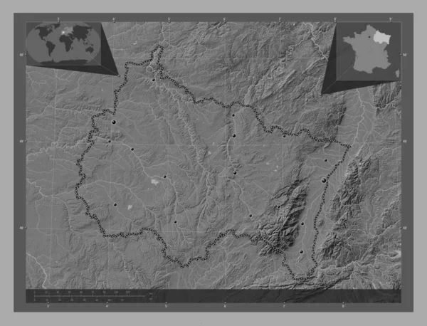 法国大东部地区 带湖泊和河流的比尔维尔高程图 该区域主要城市的所在地点 角辅助位置图 — 图库照片