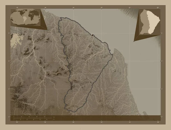 法属圭亚那自治区 高程图 用深紫色调涂上湖泊和河流 角辅助位置图 — 图库照片